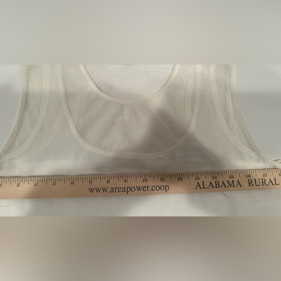 Cabi Sleeveless Tank, White with Mesh Top Layer Casual Summer Lightweight Sz M - Picture 7 of 8